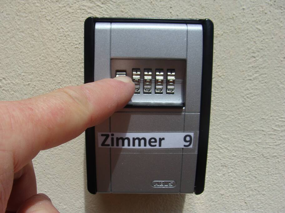 Dort ist der Schlüssel hinterlegt