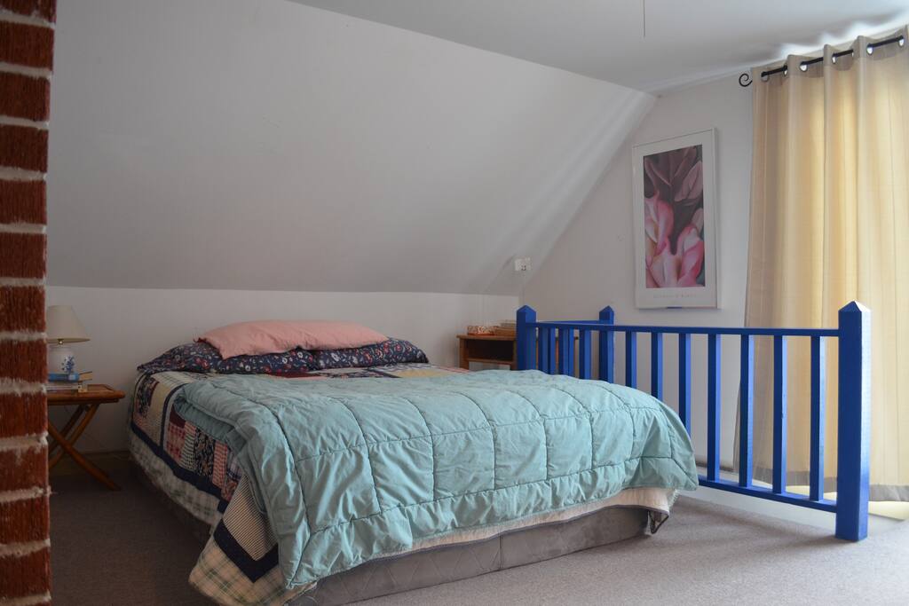 Queen Bed