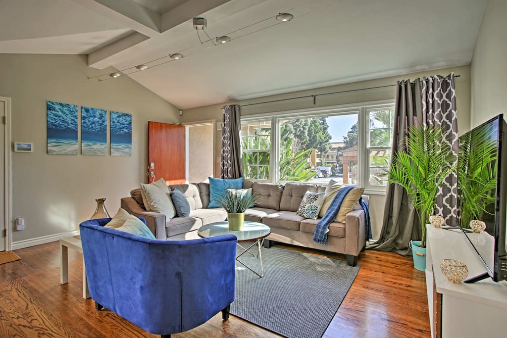 This sunny living room is perfect for unwinding after adventure-filled days.