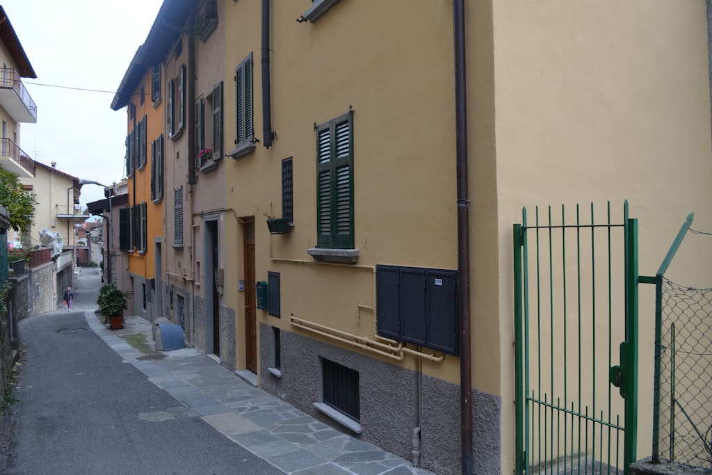 Via d'accesso, inizio Greenway.