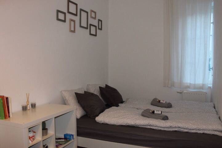 WELL LOCATED SMALL APARTMENT 18m2 / NO. I
