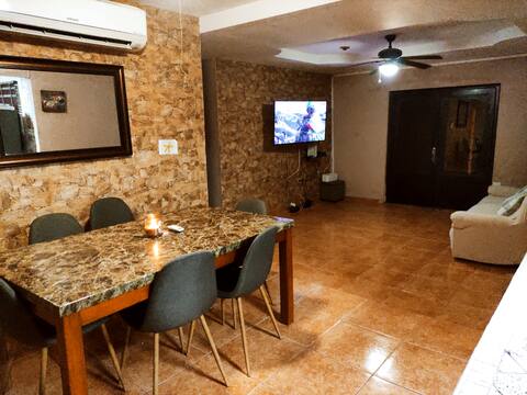 Pet friendly full house. Unbeatable price!