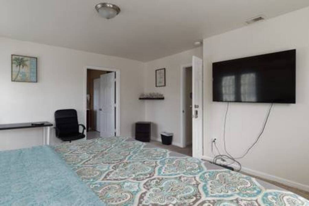 Fios Wifi, Cable TV, 55" TV