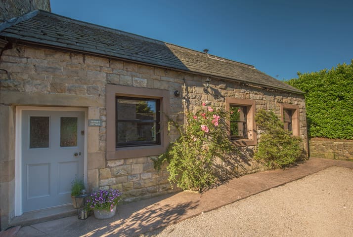 The Groom S Cottage In Uldale North Lakes Cottages For Rent In