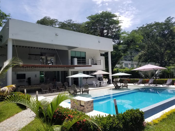 finca santa fe de antioquia cabanas