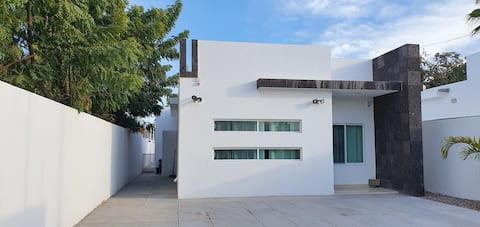 Centenario's HOUSE. La Paz B.C.S. Private pool