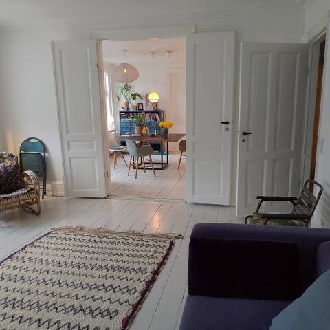 Beautiful apartment with a private rooftop terrace gallery image 2