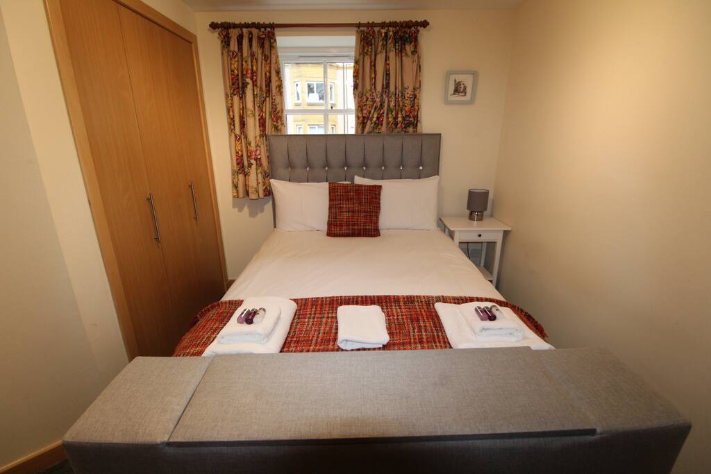 All linen and towels provided