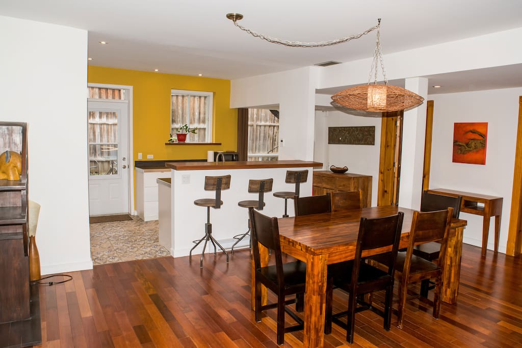 Dining area through to kitchen