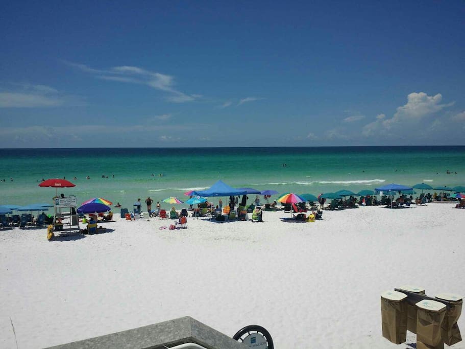 Public beach access 1/2 mile away