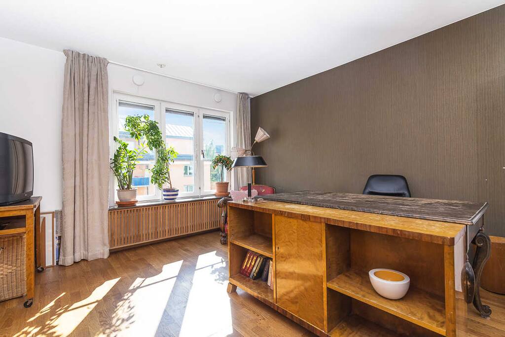 Room 2