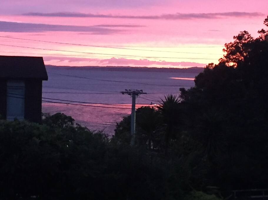 With sunsets like this who wouldn't love living here!