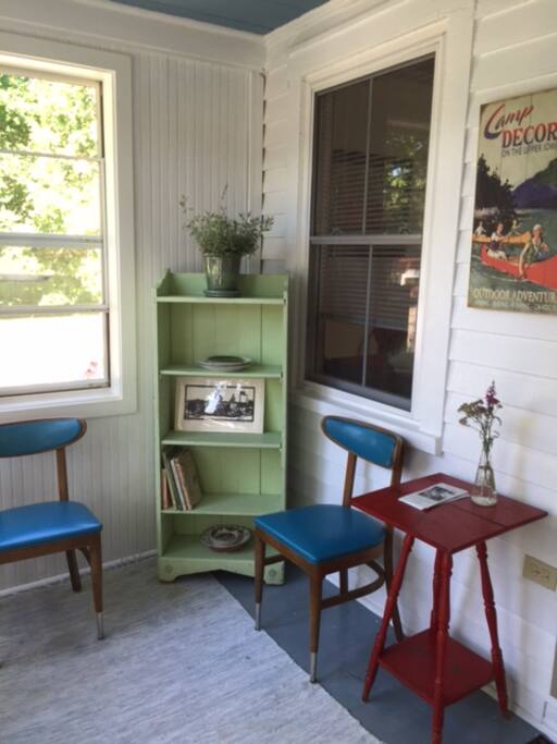Sunny 3 season entrance porch