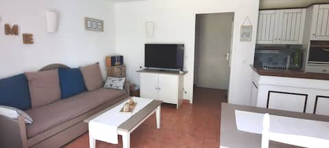 Successful Airbnb property: House for 5/7 people in the heart of a golf course, 800 m from the beach in Moliets Et Maa