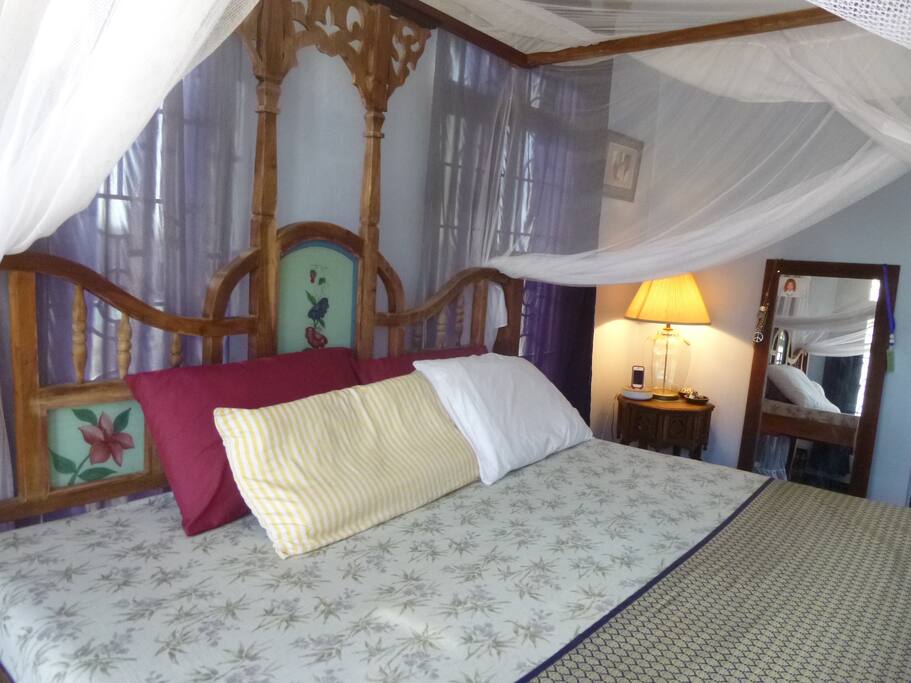 Main en suite