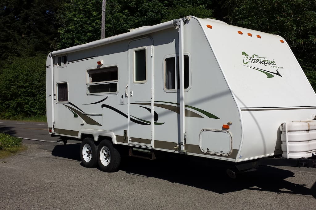 Trailer exterior
