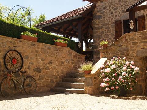 House of character in the Aveyron gorges.