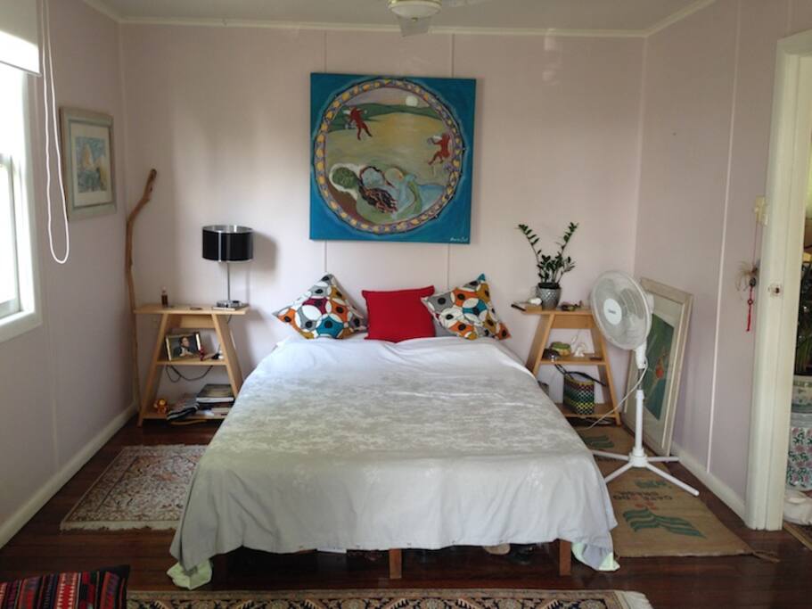 front main bedroom