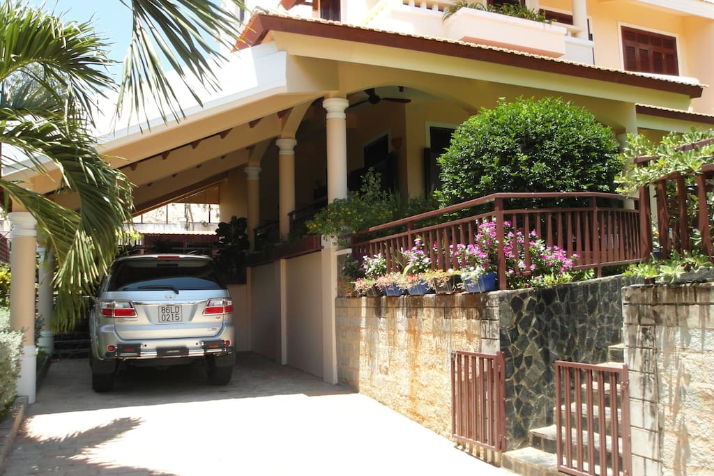 Car Parking + Extra Secure Available
