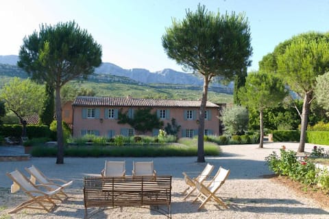 Provencal Mas near Aix en Provence Tennis and pool