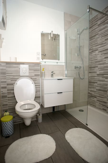 Salle de bain douche à l'italienne - WC
