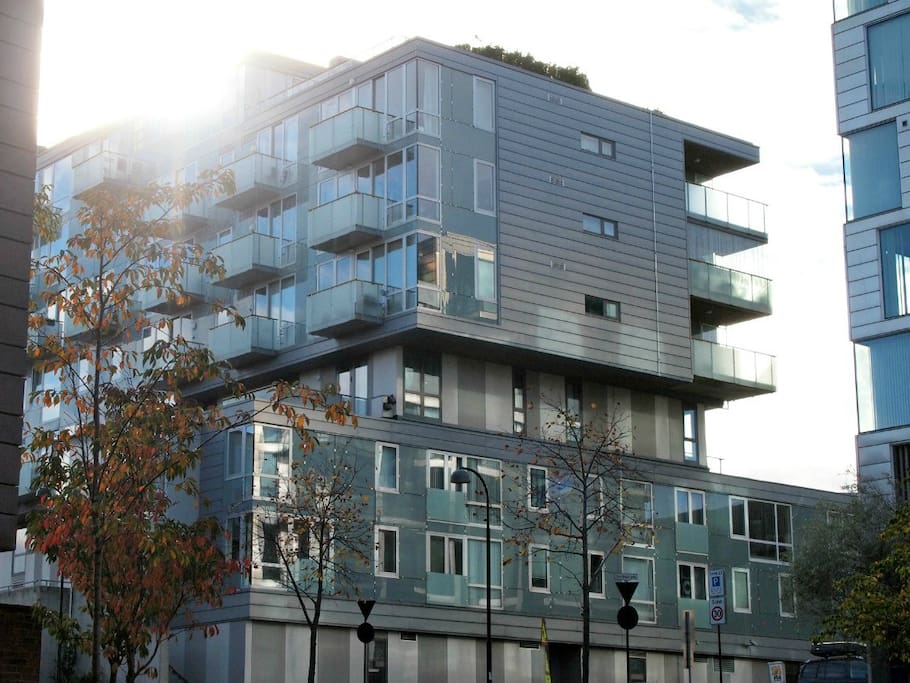 Apartment building