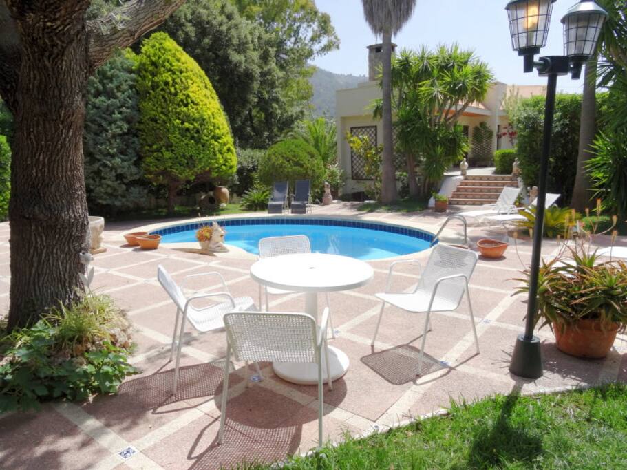 Pool&Garten zum Ferienhaus