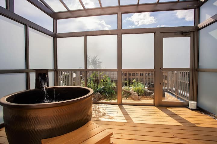 最高の立地 露天風呂付きの個室 借りられるデザイナーズホテル 京都市中京区 京都府 日本