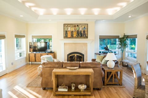 Popular Airbnb listing: Ranch Estate+Cottage: EPIC Views Spa Firepit Games in Avila Beach