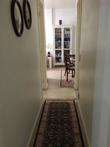 Apartments in Ipanema, close to everything! Beach, shops, restaurants, subway station, everything you need! gallery image 2