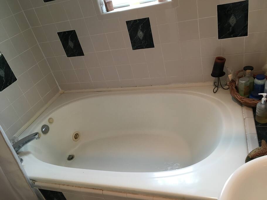 Jacuzzi Tub