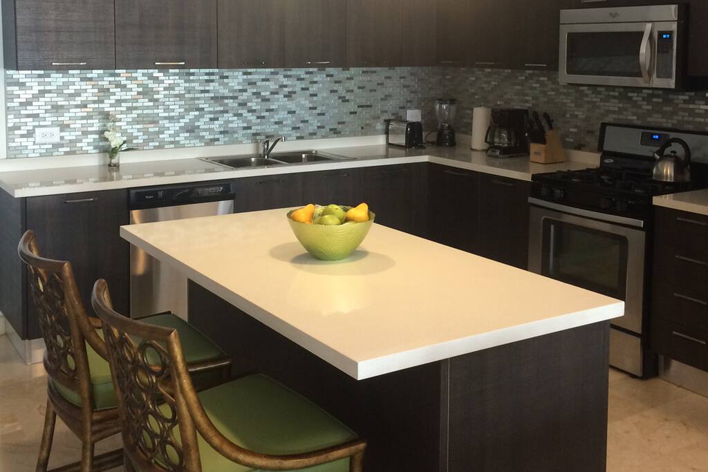 Full kitchen area