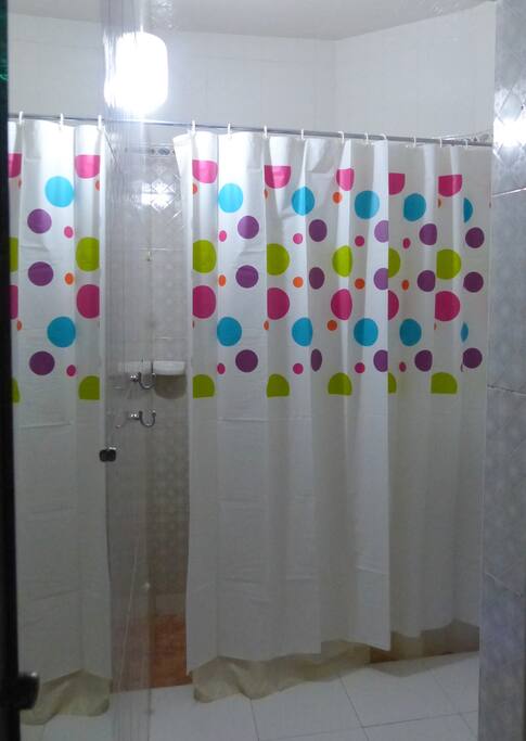 salle d'eau privée grande chambre