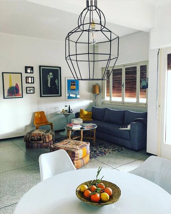 The salon / dining room