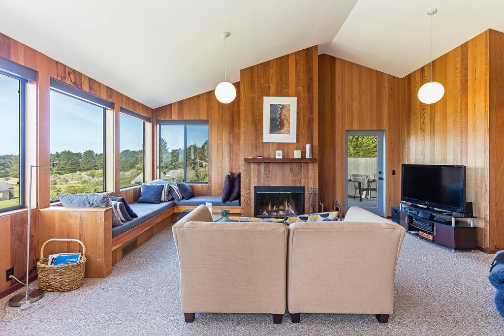 Living Room with Fireplace