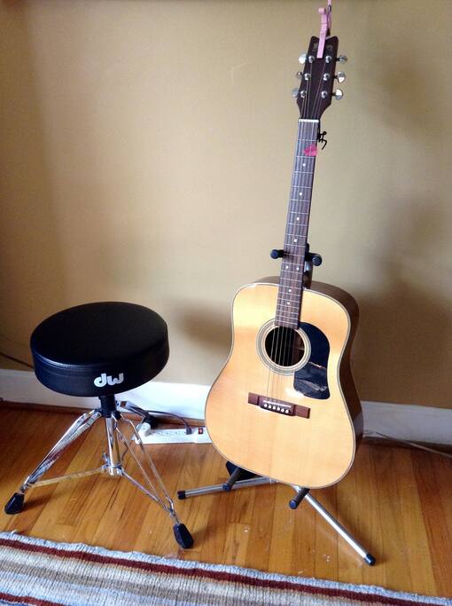 Sit and pick. Songs have been written here!