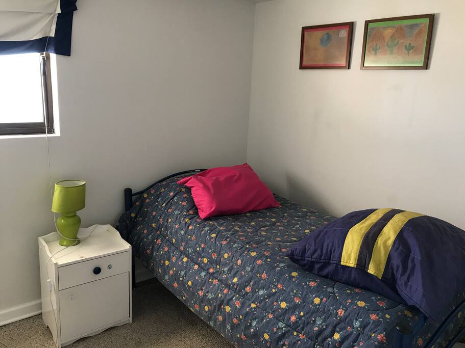 Dormitorio 4 ( una cama)