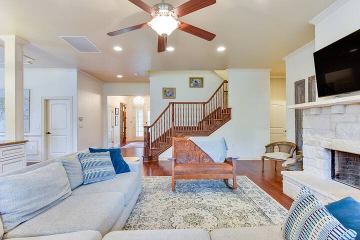 urban oasis great for groups (2 acre gated estate) gallery image 2