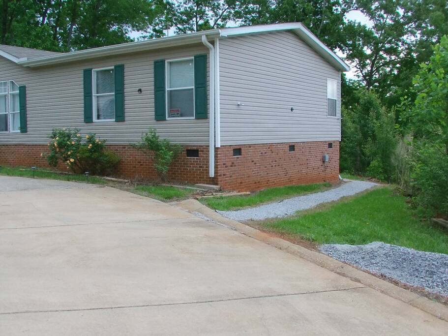 Guest entrance walkway