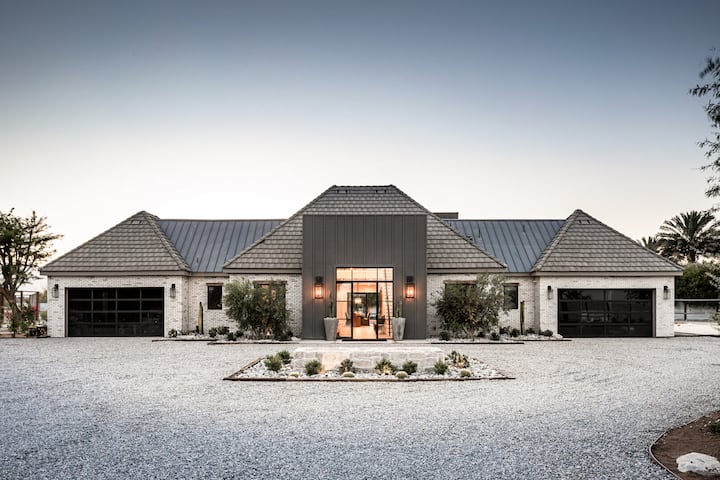 The Most Luxurious Coachella Airbnbs