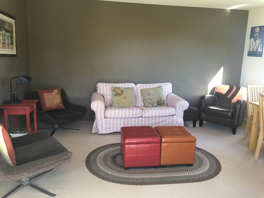 Lounge area .