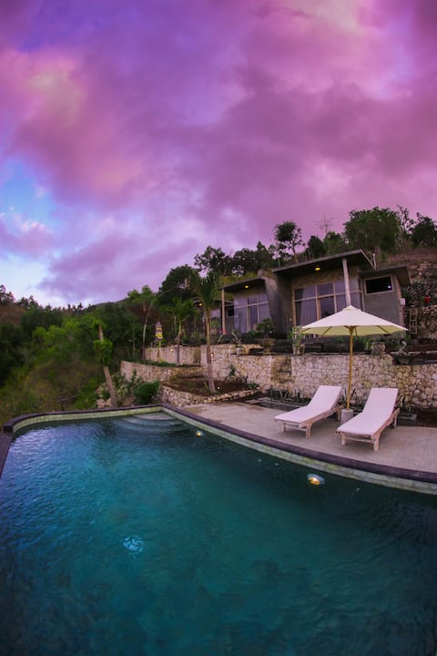 Katon Hills 3- bed & breakfast with stunning pool