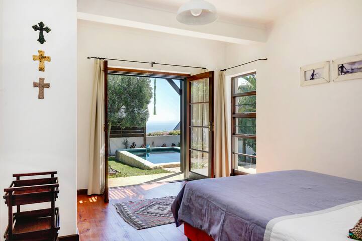 Amazing Llandudno Beach house gallery image 5