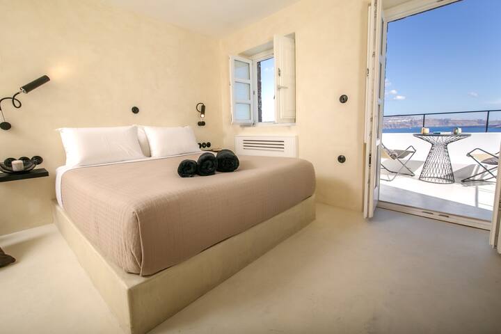 Platis Residence Villa with HotTub & indoor Hammam gallery image 3