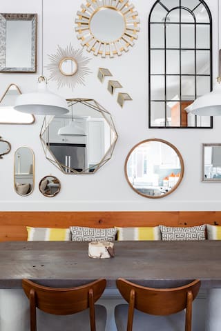 Le Hibou Blanc-Four Bath Historic Bakery