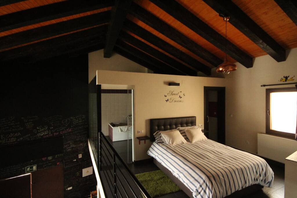 Habitación y sala de hidromasaje