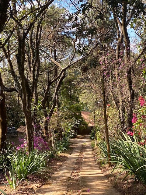 Rustic Farmhouse - 5km from Pampulha - Comfort Nature