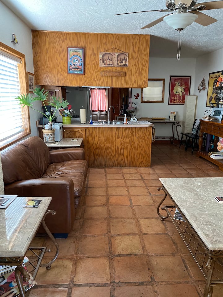 Old Town Home Cottonwood, AZ Wine Country Lodging