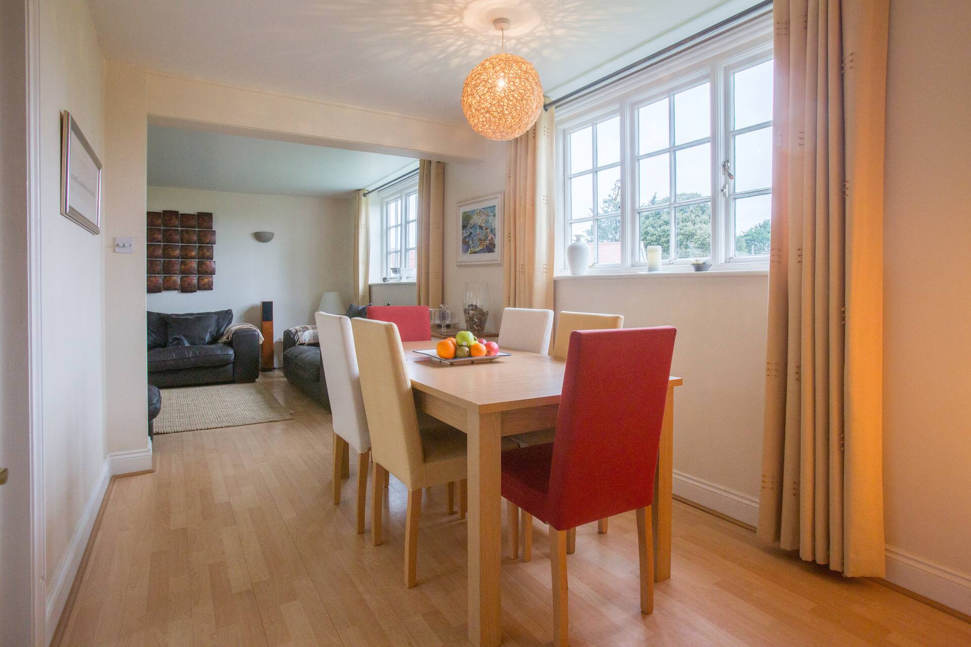 2 Ogilvie Lodge, Thorpeness, A seaside 3 bedroom apartment in Thorpeness - Close to the beach, Thorpeness Meare, Golf & Country Club - Managed by Aldeburgh Coastal Cottages — photo 3