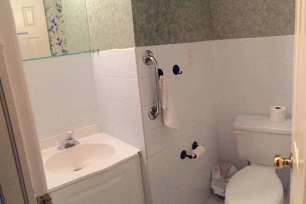 2 piece bathroom (1st floor)